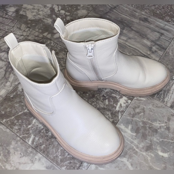 Art class Girls' Priyanka Zipper Booties size 1 - Picture 2 of 7